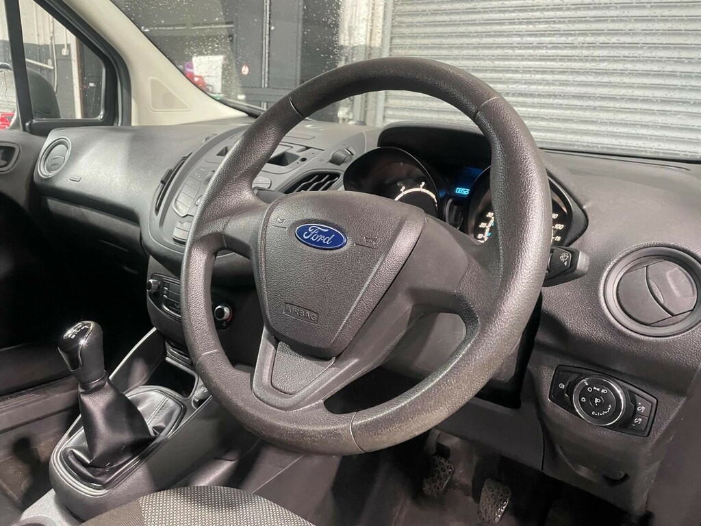 Ford Transit Courier Mpv Blue #6