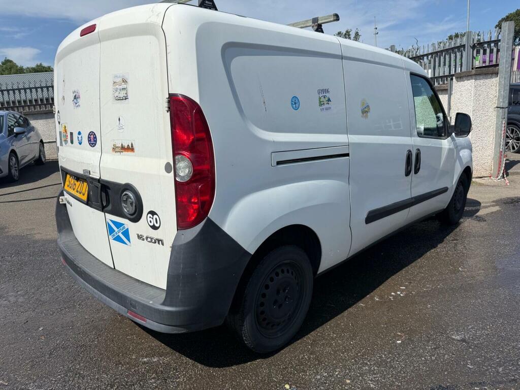Vauxhall Combo 1.6 Cdti 2300 16V Fwd L2 H1 Ss White #4