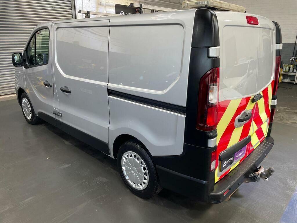 Renault Trafic 1.6 Dci 29 Business Swb Standard Roof Euro 6 MK18FDG Silver #6