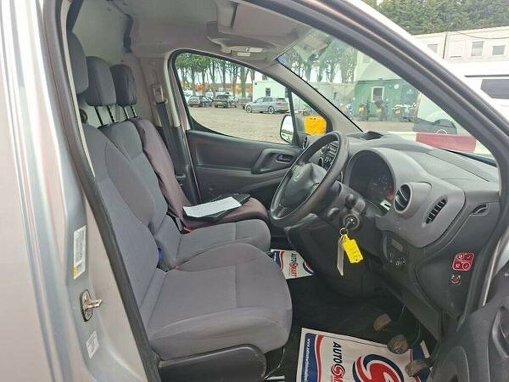 Peugeot Partner Active Blue #9