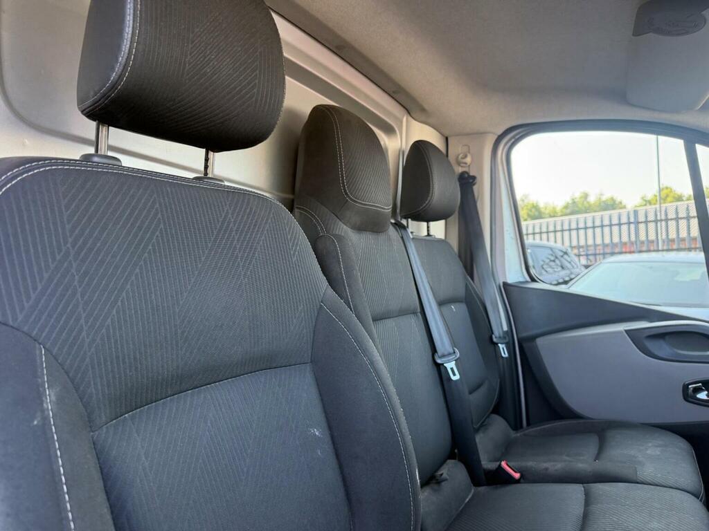 Renault Trafic Panel Van 1.6 Dci 27 Sport Nav Swb Standard Roof E Silver #5