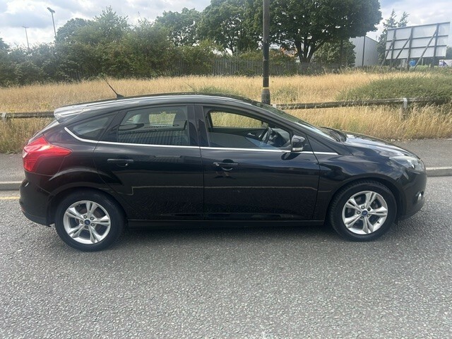 Ford Focus 1.6 Zetec Black #3