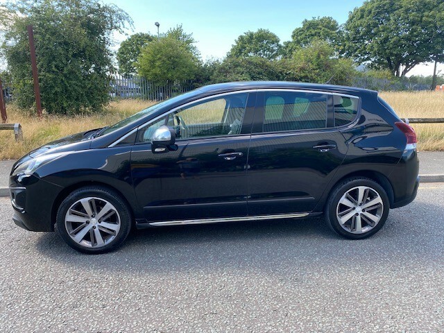 Peugeot 3008 1.6 Hdi Allure Black #4