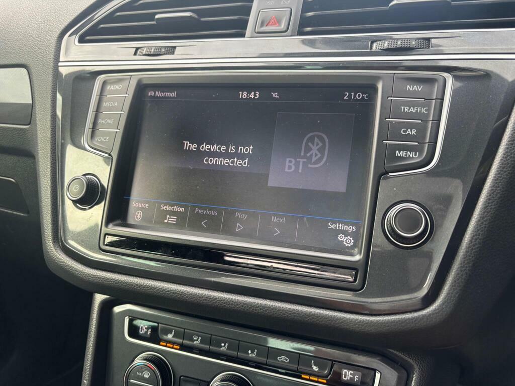 Volkswagen Tiguan 2L Se Navigation Silver #31