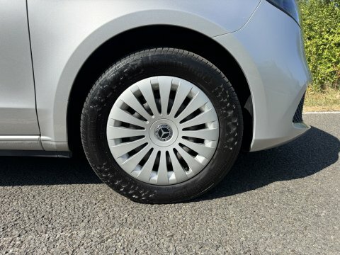 Mercedes-Benz V Class Mpv Black #24
