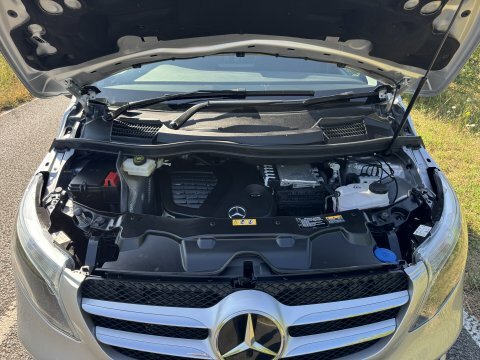 Mercedes-Benz V Class Mpv Black #30