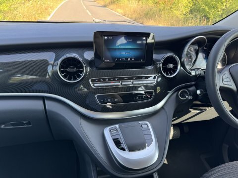 Mercedes-Benz V Class Mpv Black #9