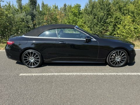 Mercedes-Benz E Class 2019 19 E300 Black #4