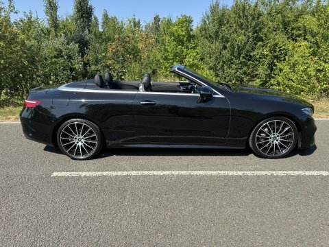 Mercedes-Benz E Class 2019 19 E300 Black #5