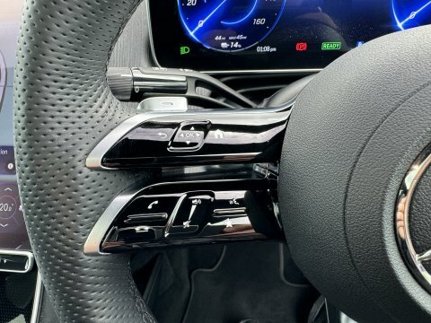 Mercedes-Benz EQE Saloon Black #16