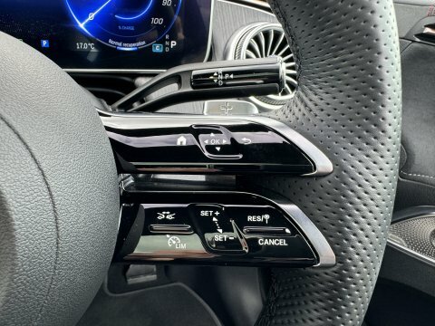 Mercedes-Benz EQE Saloon Black #17