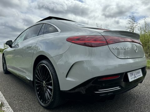 Mercedes-Benz EQE Saloon Black #33