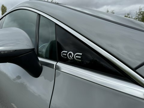 Mercedes-Benz EQE Saloon Black #37