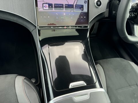 Mercedes-Benz EQE Saloon Black #12