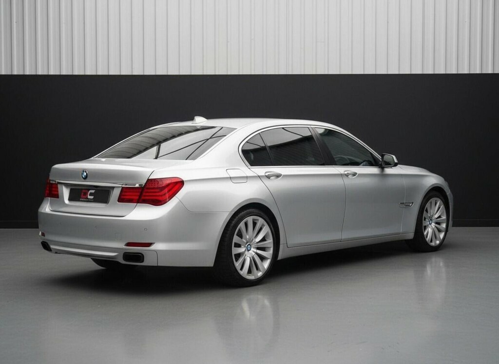 BMW 7 Series Saloon 3.0 730D Se Euro 5 201010 Silver #29