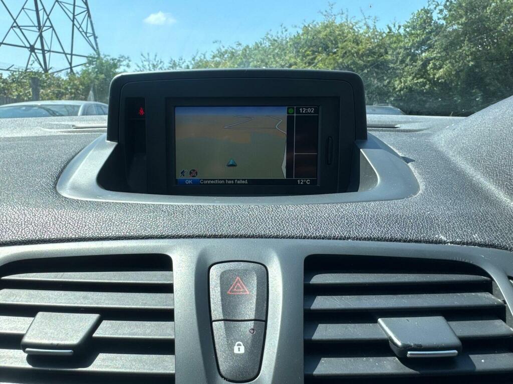 Renault Megane Hatchback Silver #12