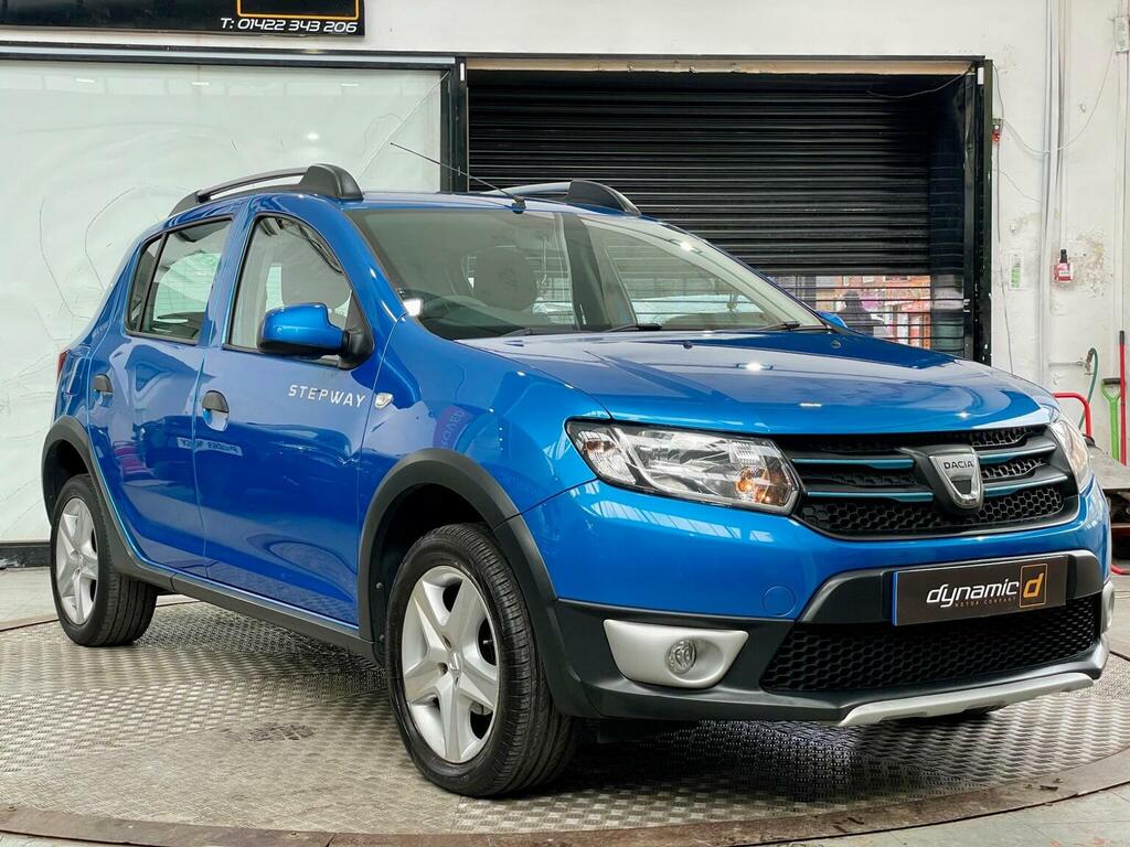 Dacia Sandero Stepway Hatchback 1.5 Dci Laureate Euro 6 Ss 2015 Blue