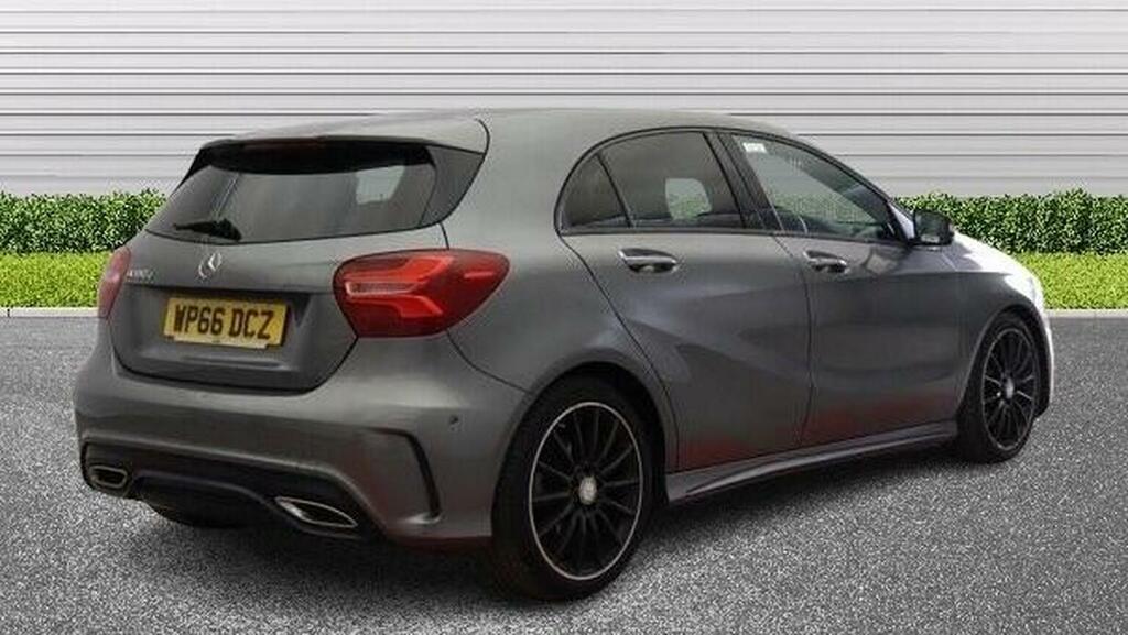 Mercedes-Benz A Class 1.5 A180d Amg Line Premium Plus Euro 6 Ss Grey #3