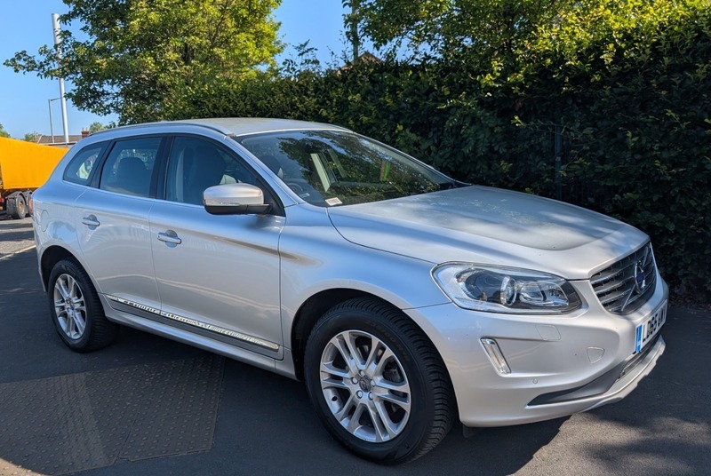 Volvo XC60 D4 Se Lux Awd LD65UWV Silver #2
