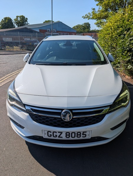 Vauxhall Astra Elite Nav Cdti White #3