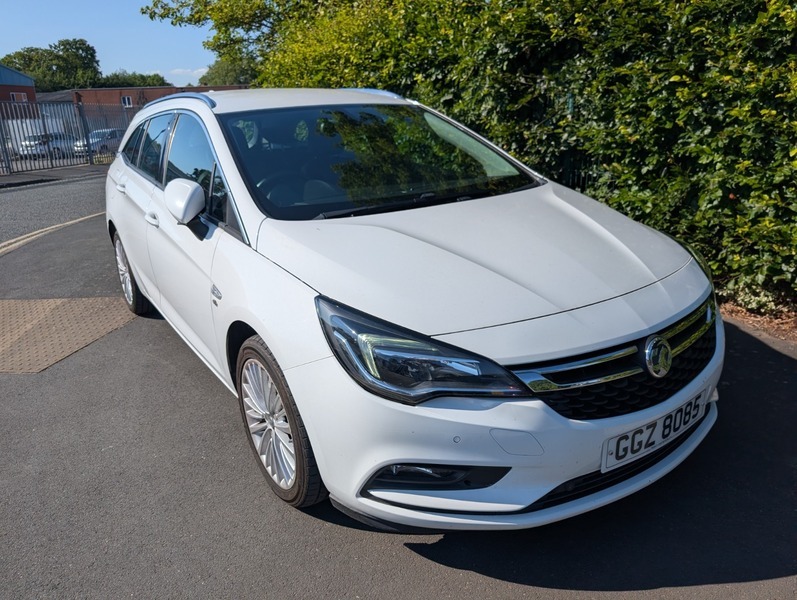 Vauxhall Astra Elite Nav Cdti White #2