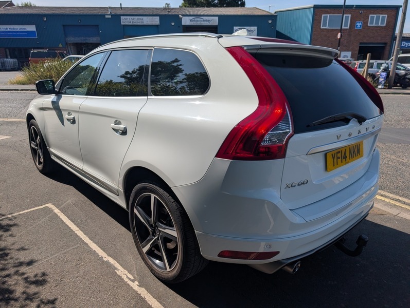 Volvo XC60 D4 R-design Nav Awd White #4