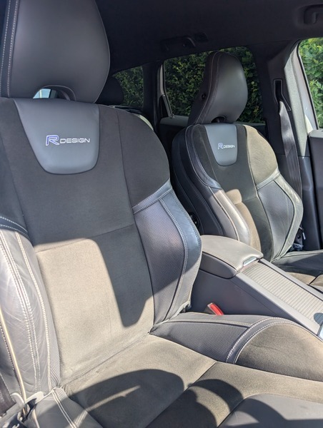 Volvo XC60 Petrol Silver #16