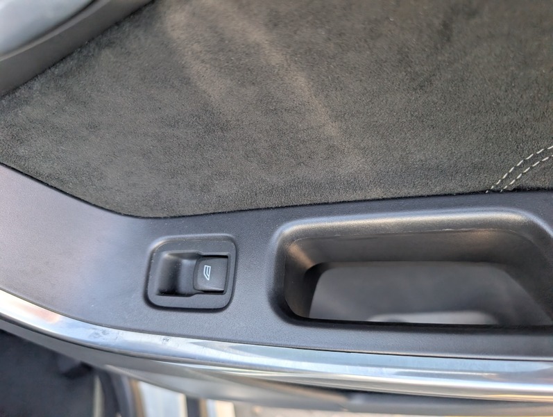 Volvo XC60 Petrol Silver #10