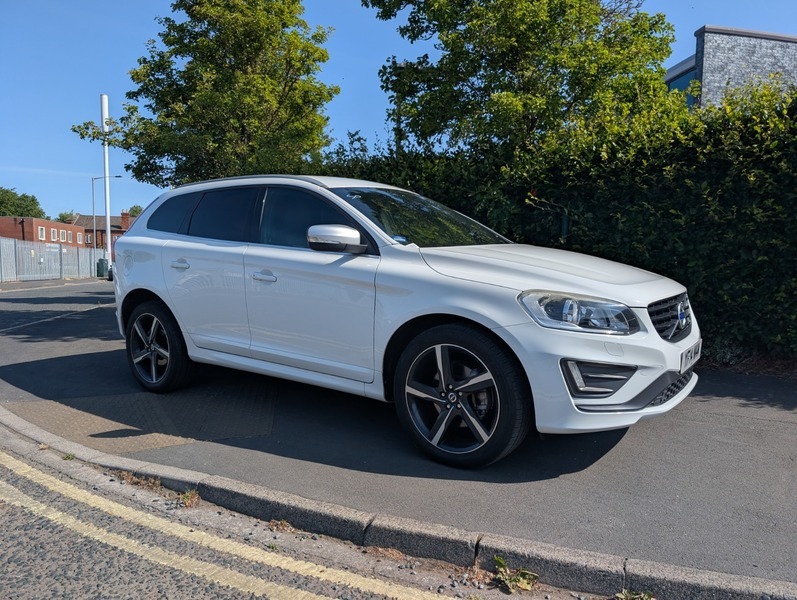 Volvo XC60 D4 R-design Nav Awd White
