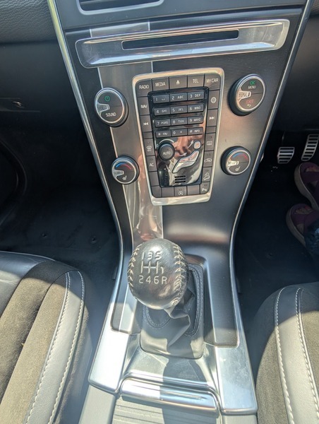 Volvo XC60 Petrol Silver #21