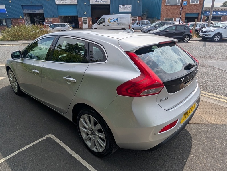 Volvo V40 D2 Se Lux Silver #5