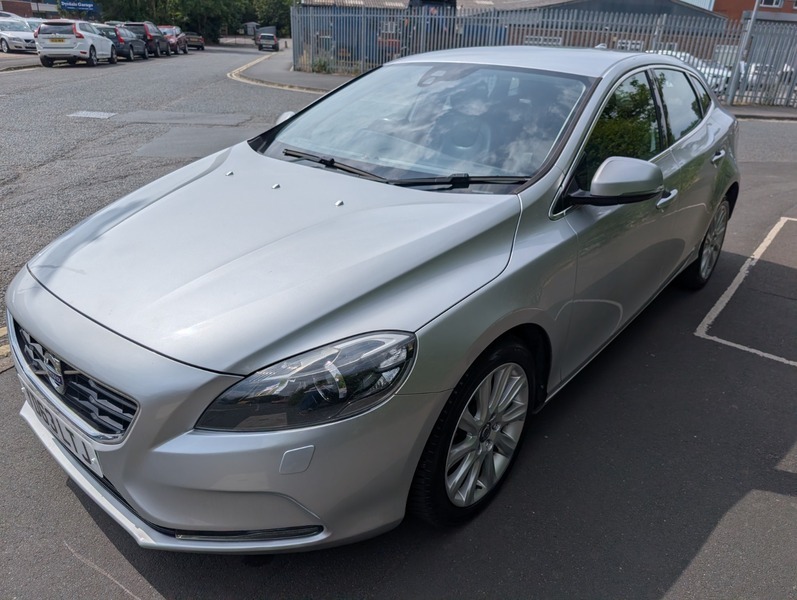 Volvo V40 D2 Se Lux Silver #4