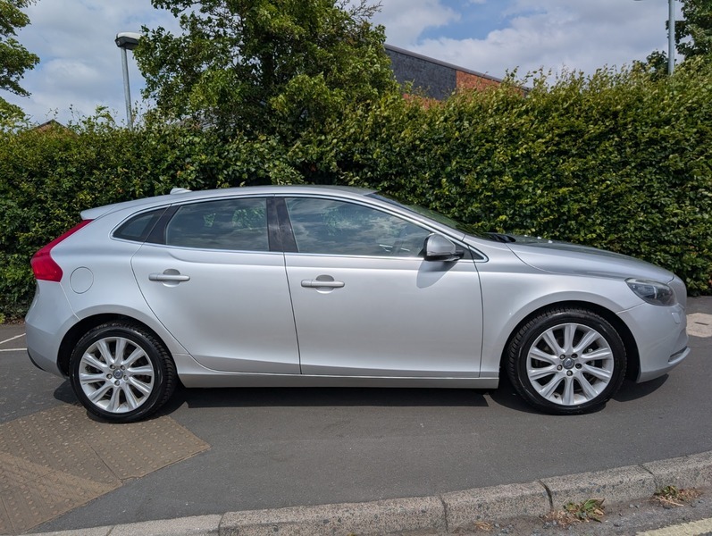 Volvo V40 D2 Se Lux Silver