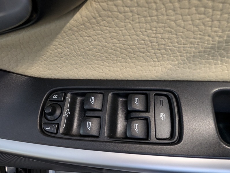 Volvo XC60 2.4 D3 R-design Awd 163 Driver Support Silver #18