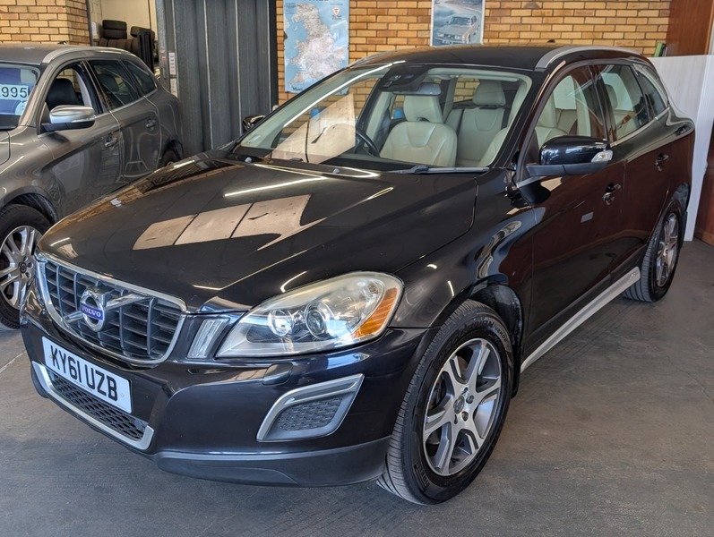 Volvo XC60 2.4 D3 R-design Awd 163 Driver Support Silver #1