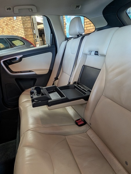 Volvo XC60 2.4 D3 R-design Awd 163 Driver Support Silver #11