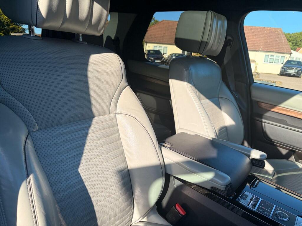 Land Rover Discovery 3.0 Sd V6 Hse Suv 4Wd Black #19