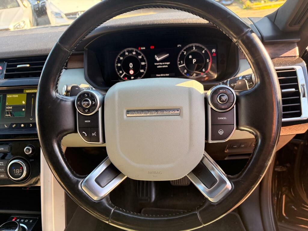 Land Rover Discovery 3.0 Sd V6 Hse Suv 4Wd Black #17