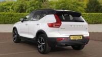 Volvo XC40 T4 Awd R-design Pro White #13