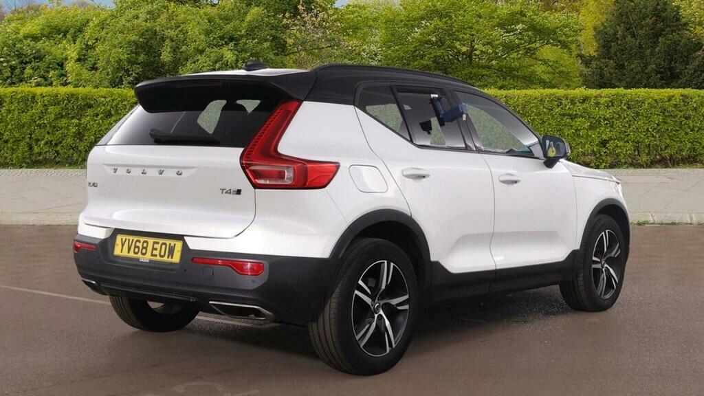 Volvo XC40 2.0 T4 R-design Awd Euro 6 Ss White #6