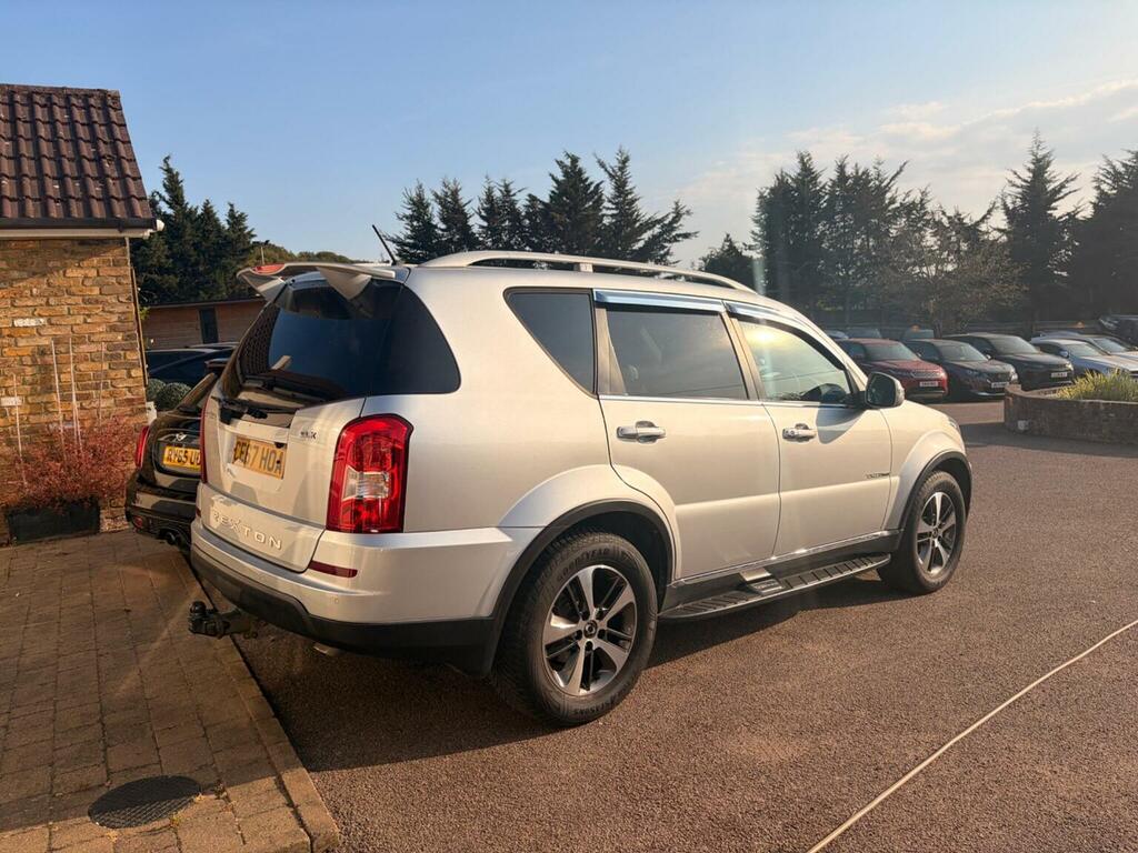 SsangYong Rexton 2.2D Elx T-tronic 4Wd Euro 6 Silver #4