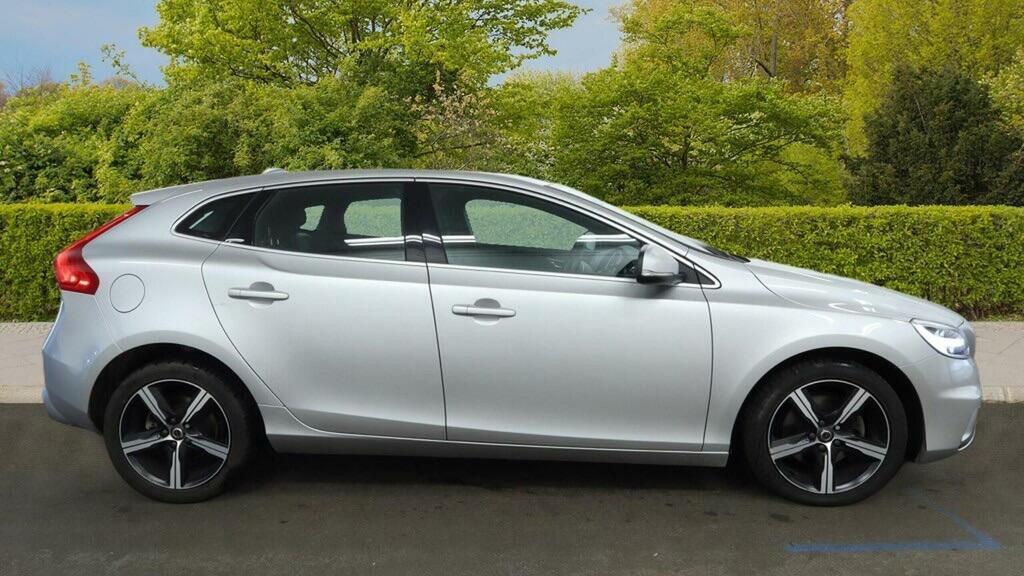 Volvo V40 2.0 T2 R-design Nav Plus Euro 6 Ss Silver #4