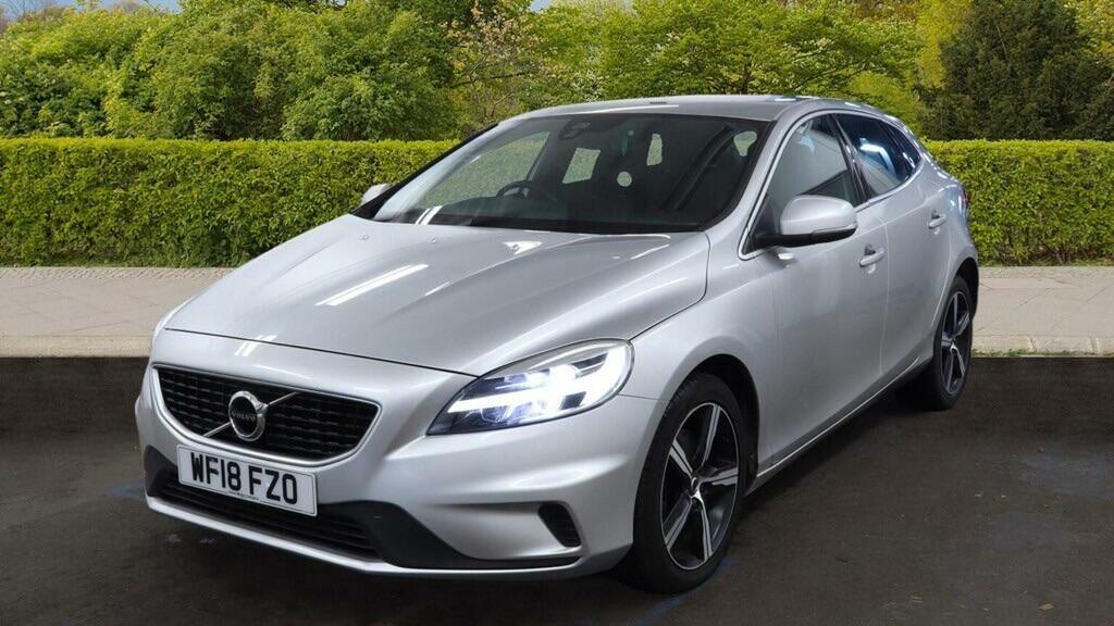 Volvo V40 2.0 T2 R-design Nav Plus Euro 6 Ss Silver