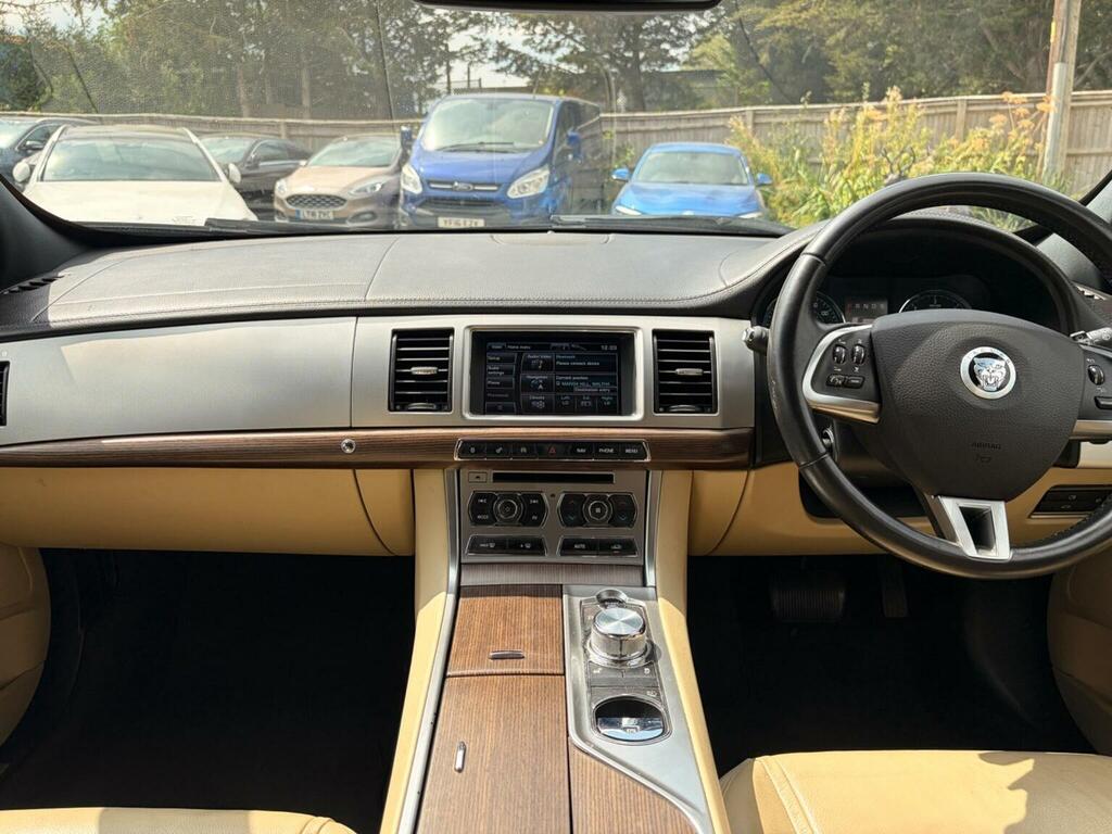 Jaguar XF 2.2 D Luxury 200 Bhp Silver #14