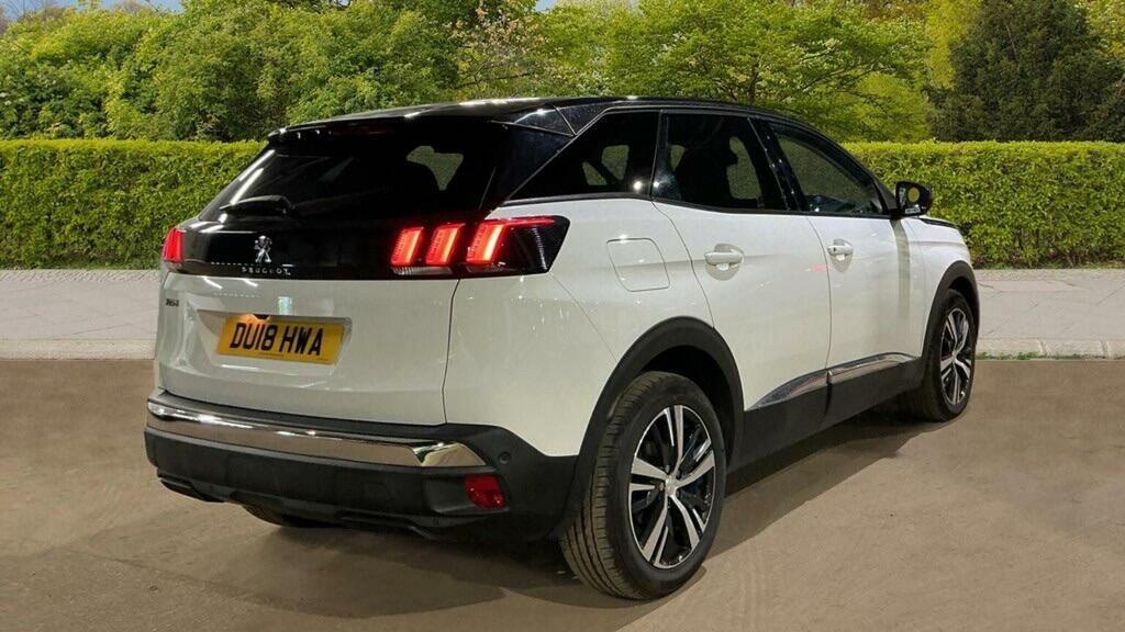 Peugeot 3008 1.2 Puretech Allure Euro 6 Ss White #6