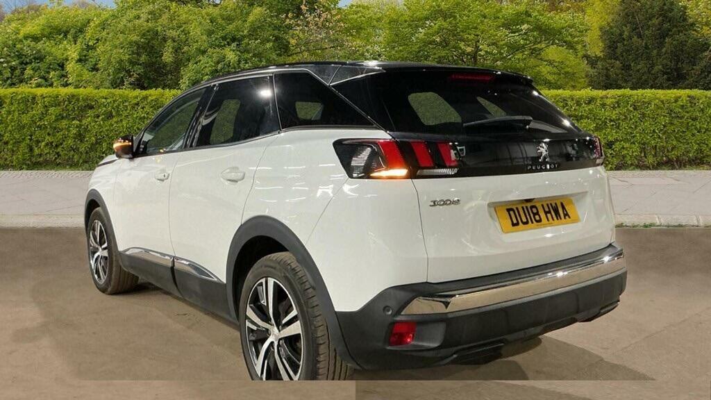 Peugeot 3008 1.2 Puretech Allure Euro 6 Ss White #5