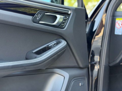 Porsche Macan 5dr Pdk Silver #23
