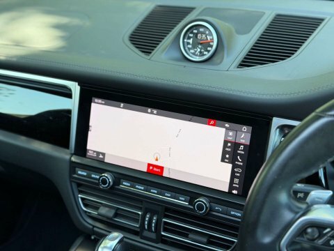Porsche Macan 5dr Pdk Silver #10