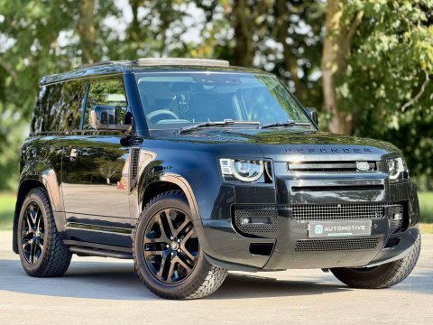 Land Rover Defender 3.0 Defender Xs Black