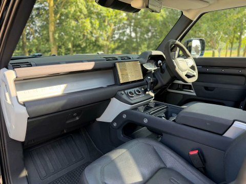 Land Rover Defender X-dynamic Se Red #30
